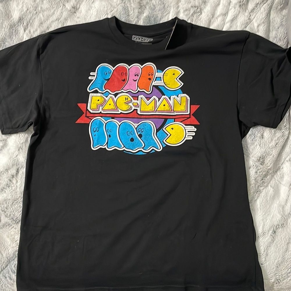 PAC Man Retro Tshirt Gamer 80s Vibes GenX